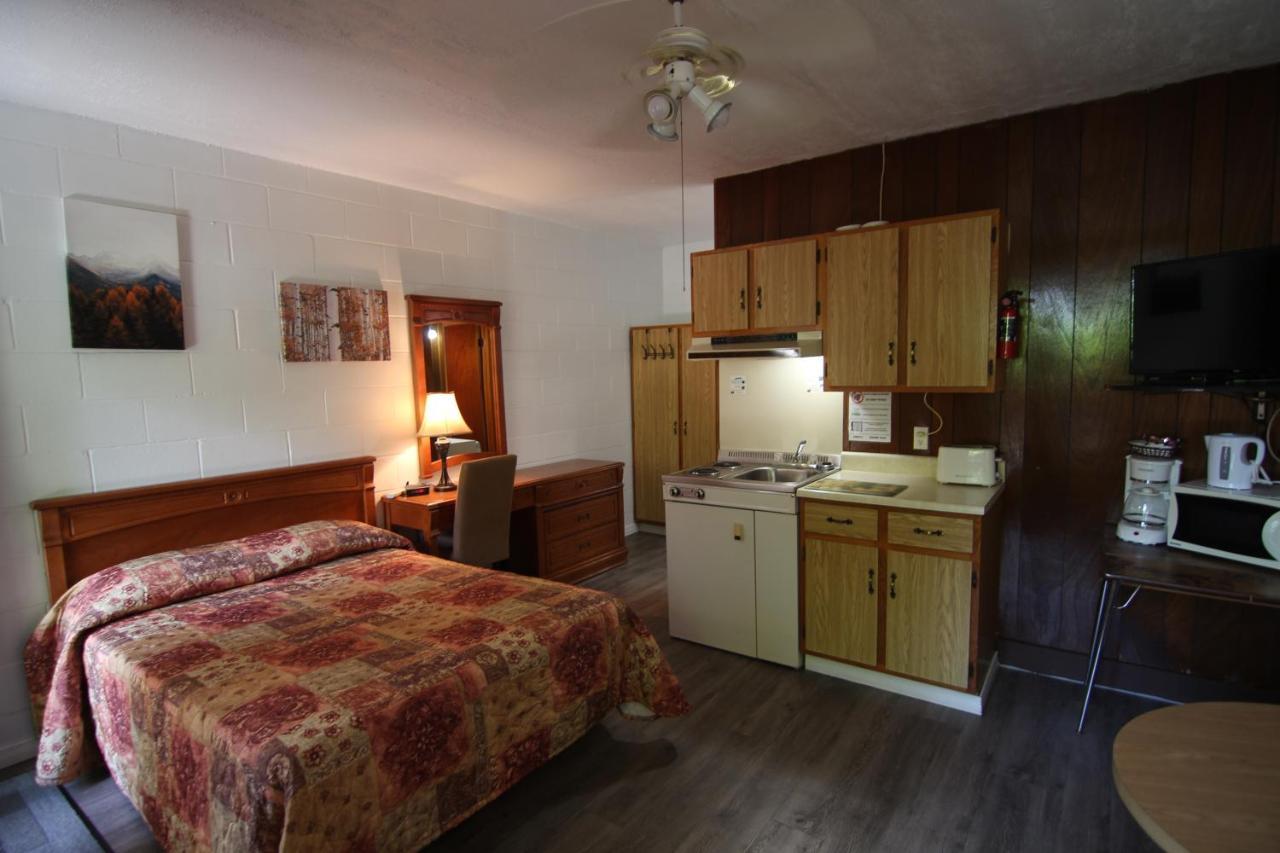 שרברוק Motel Lennoxville מראה חיצוני תמונה