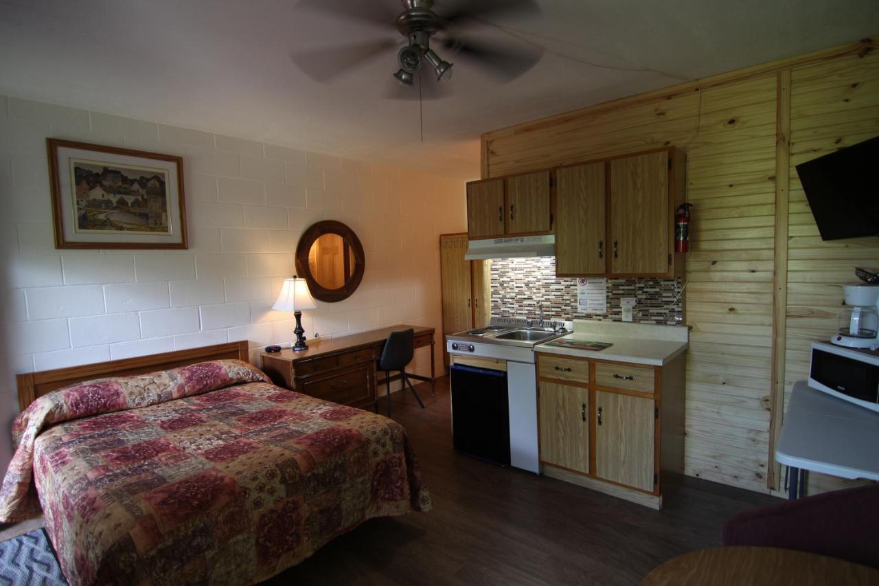שרברוק Motel Lennoxville מראה חיצוני תמונה
