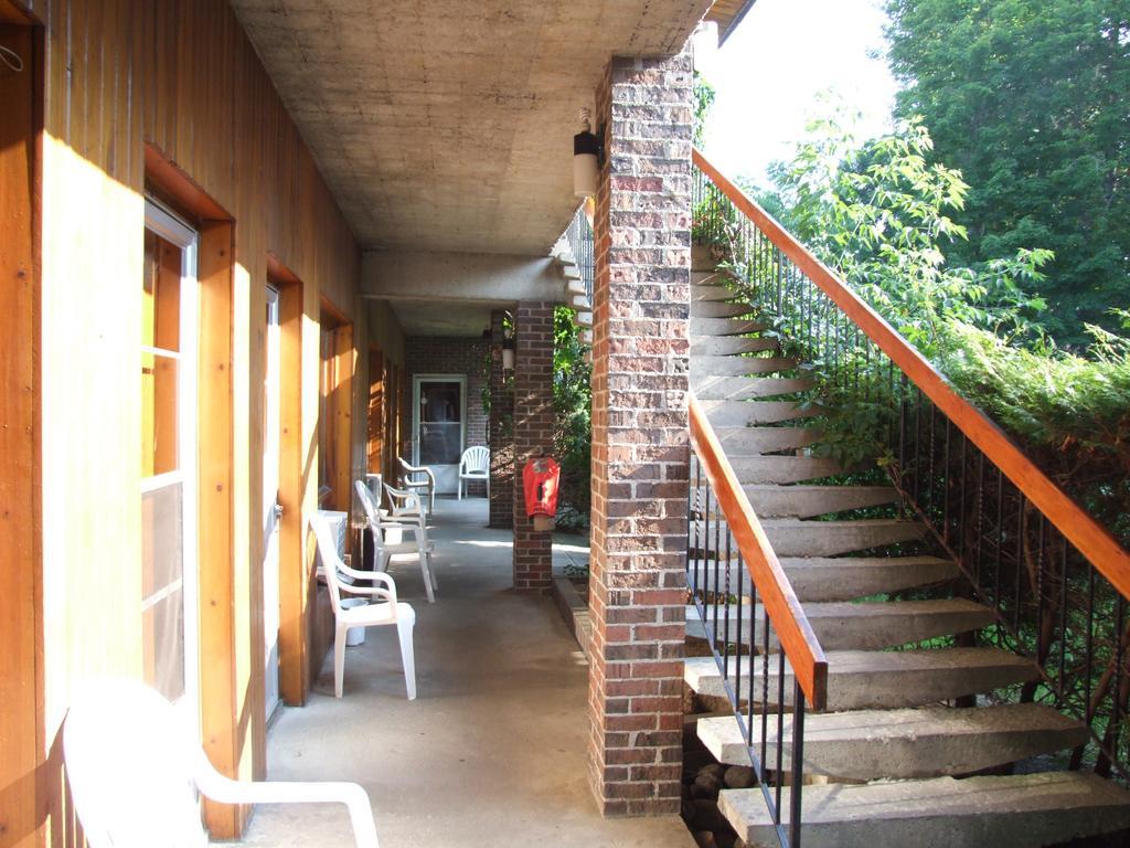 שרברוק Motel Lennoxville מראה חיצוני תמונה