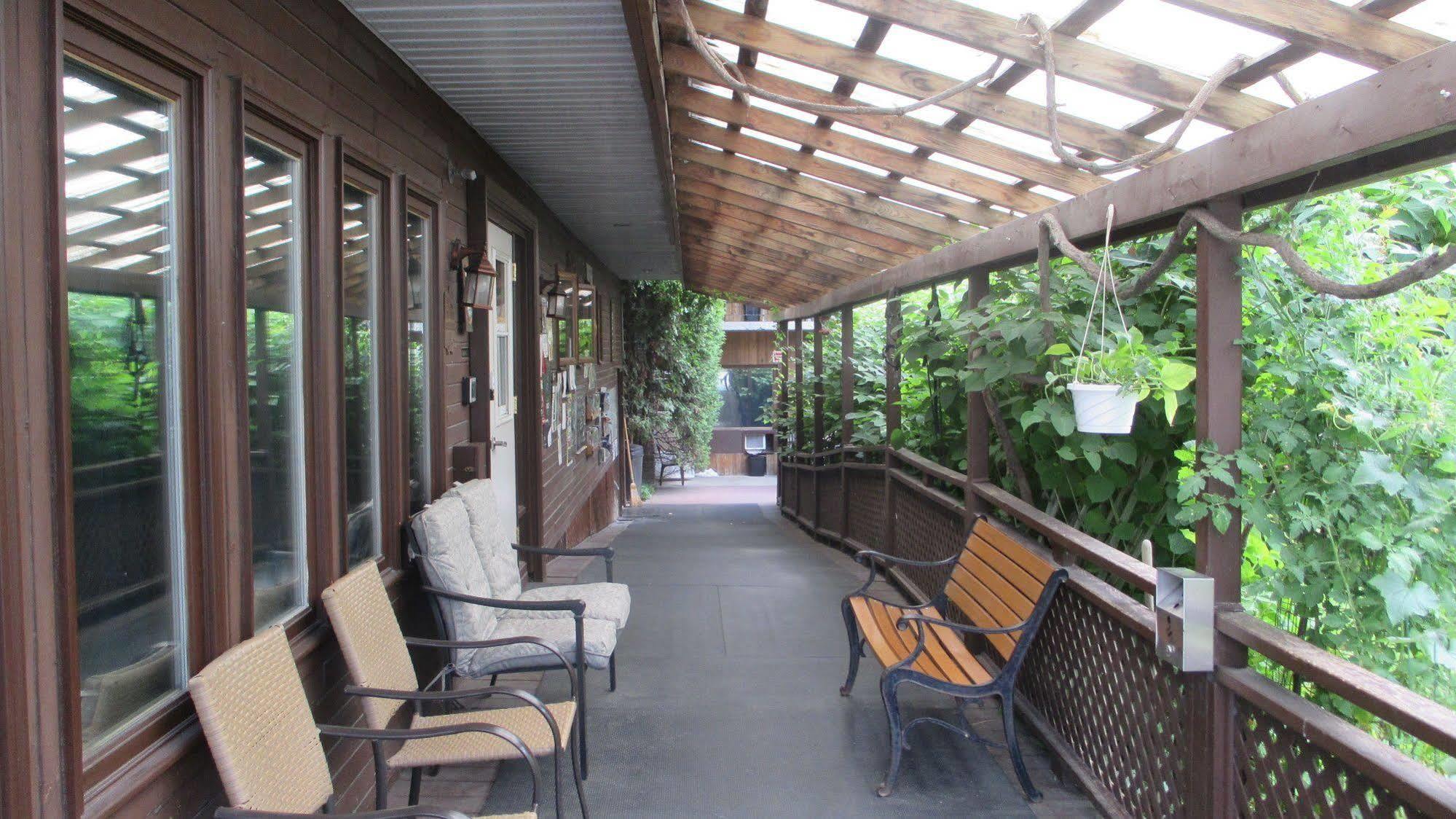 שרברוק Motel Lennoxville מראה חיצוני תמונה